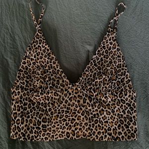 ZARA / Triangle Crop Top / Animal Print